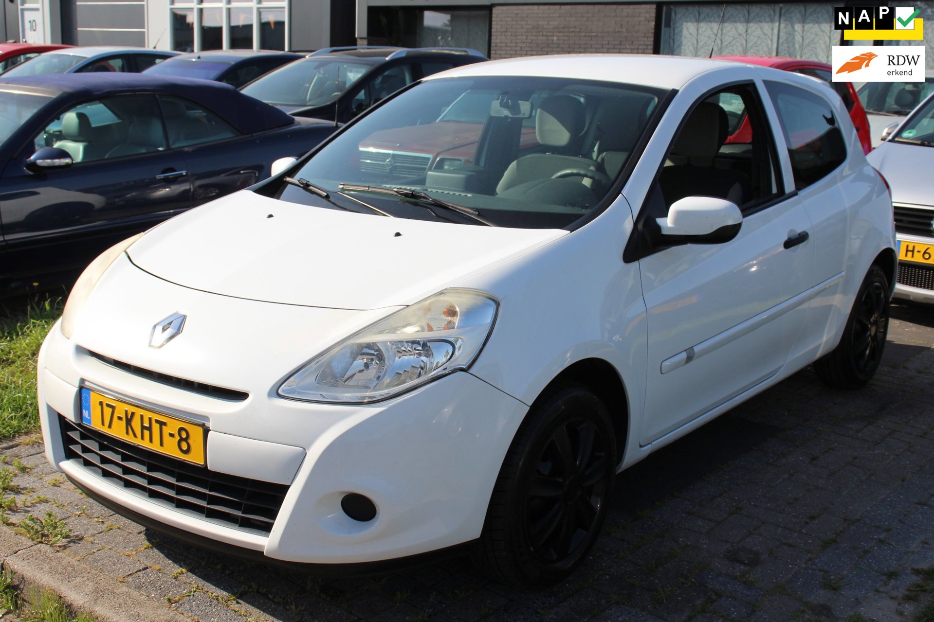Renault Clio 1.2-16V Special Line IJsoude AIrco 133.000km NAP APK 04-2027! Elec pakket Zuinig