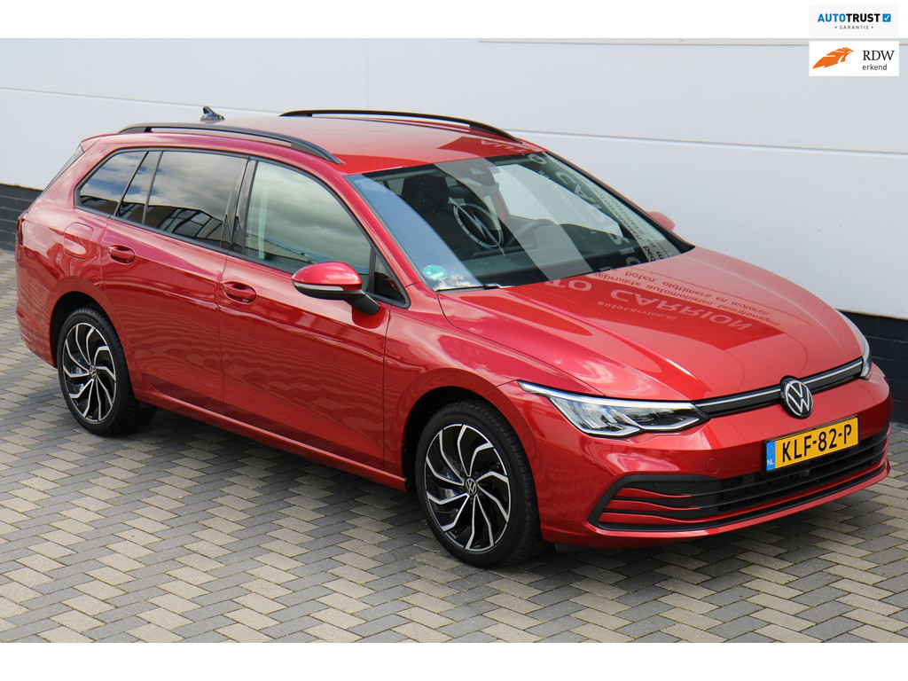 Volkswagen Golf Variant 1.5 TSI Style Carplay Cruise LED !!