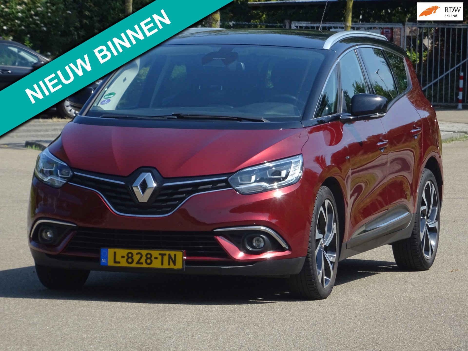 Renault Grand Scénic 1.2 TCe Bose 7PERS BJ2017 LEER/NAVI/APK