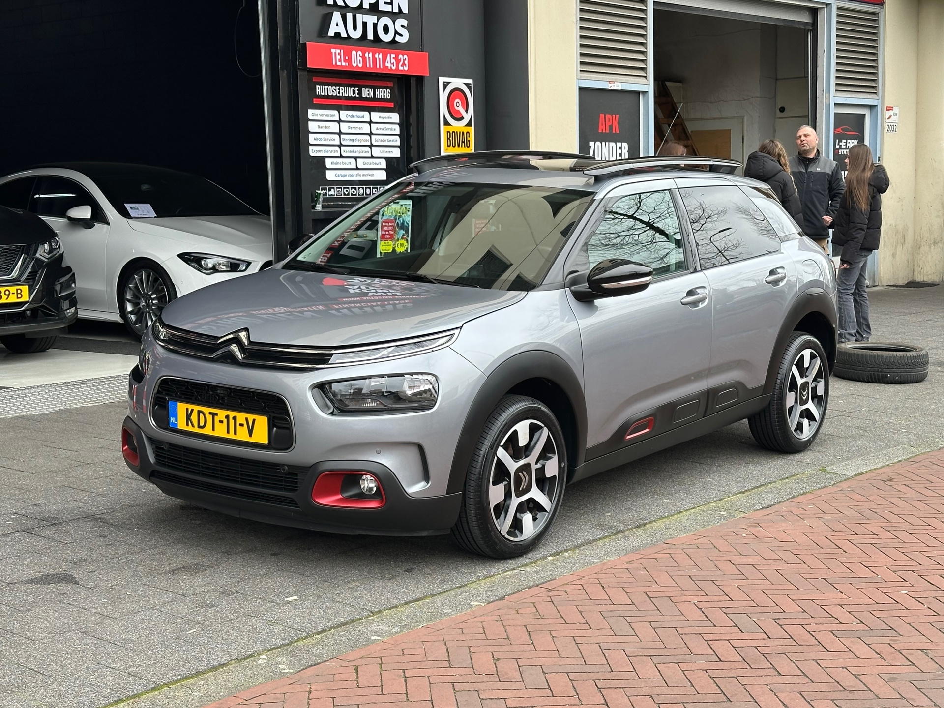 Citroën C4 Cactus 1.2 PureTech Shine Aut Navi Camera Carplay Pano