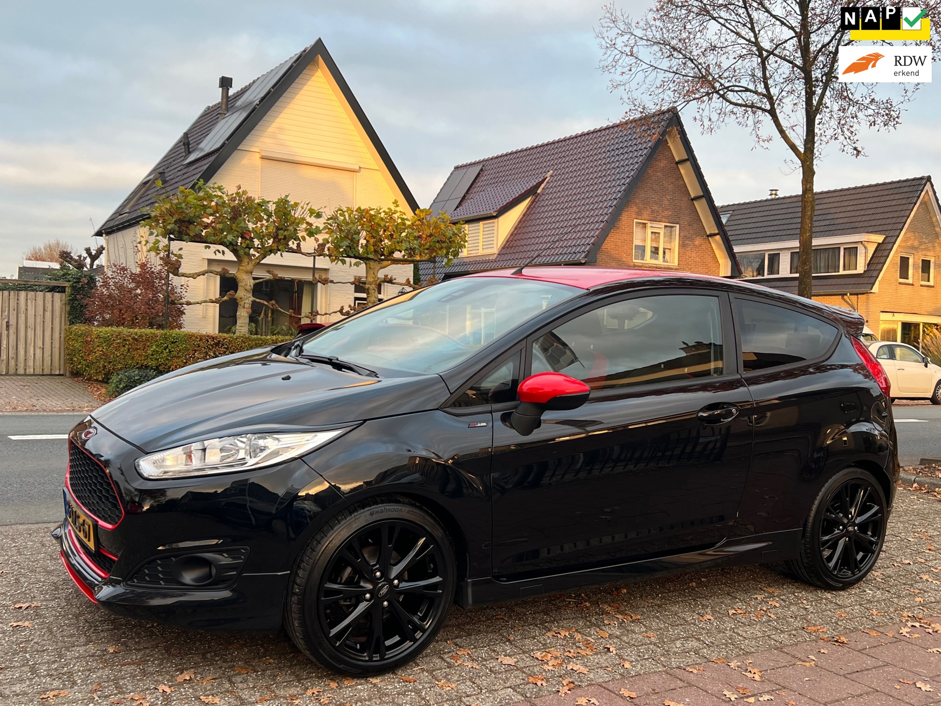 Ford Fiesta Red/Black Edition 99.000 km NAP - APK T/M 01-2027!!
