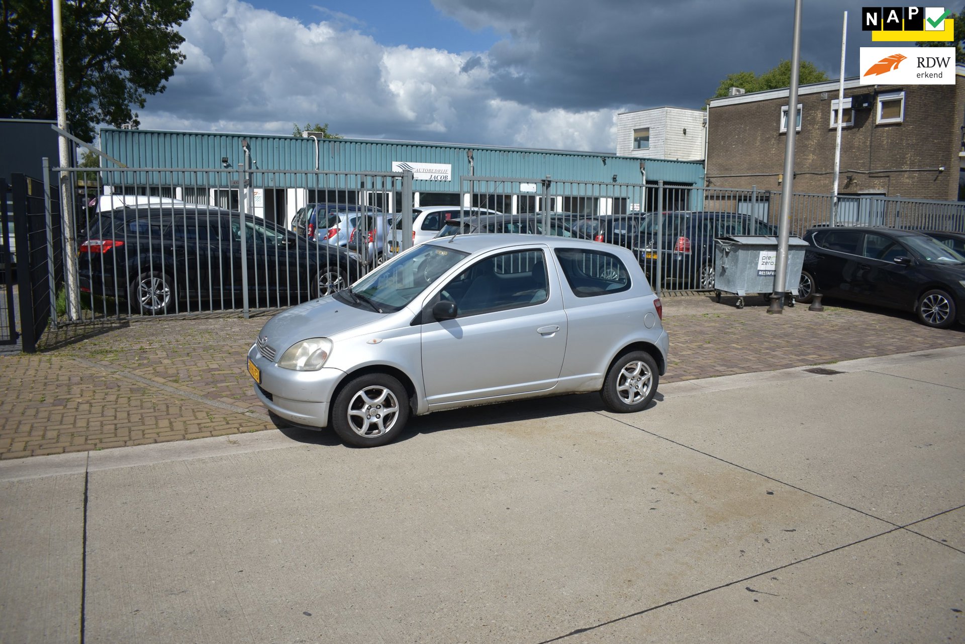 Toyota Yaris 1.3-16V VVT-i Luna