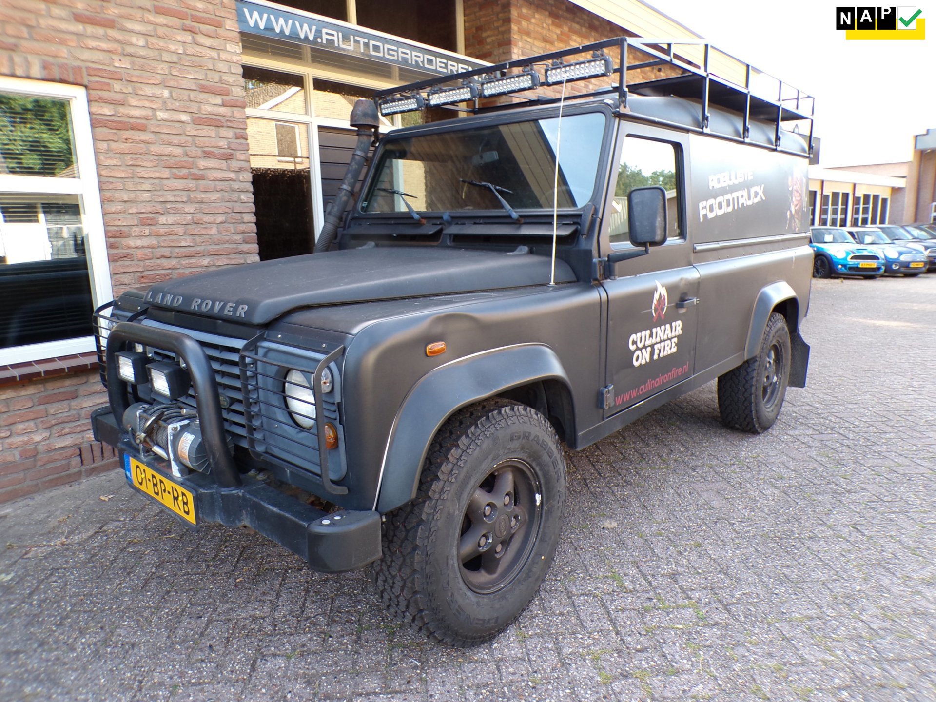 Land Rover Defender 2.5 Td5 HT 110" Robuuste FoodTruck