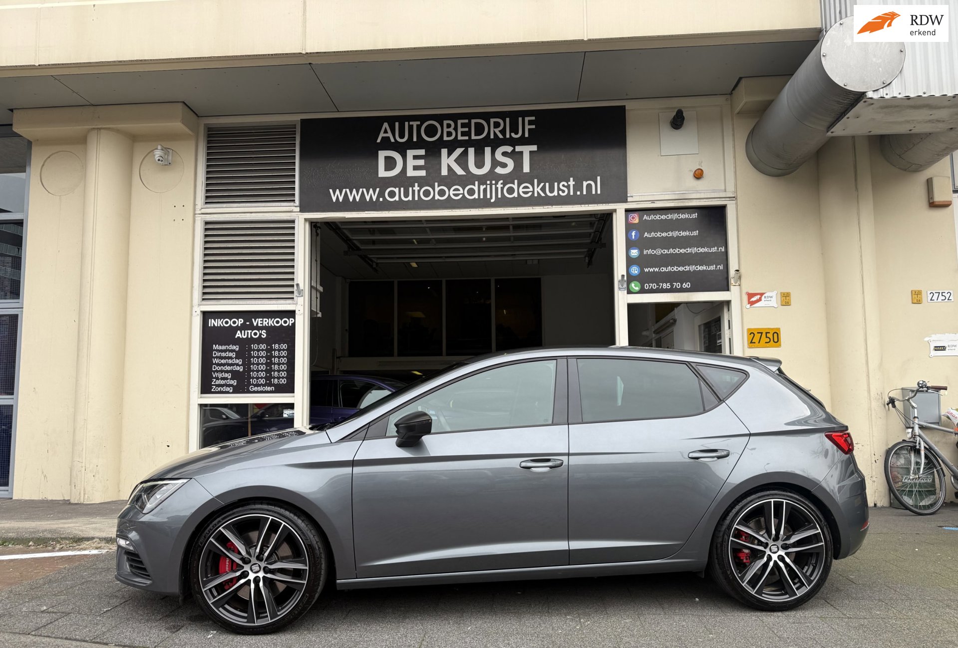 Seat Leon 2.0 TSI Cupra 300PK 2018 Lage km Kuipstoelen