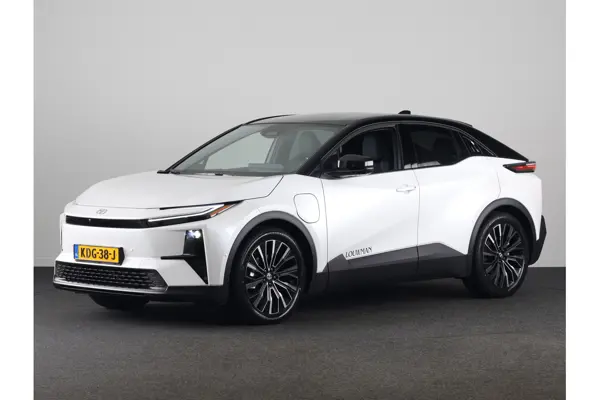 Executive Awd 77 Kwh