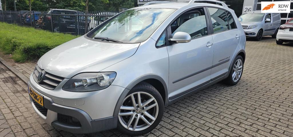 Volkswagen Golf 1.6 Cross