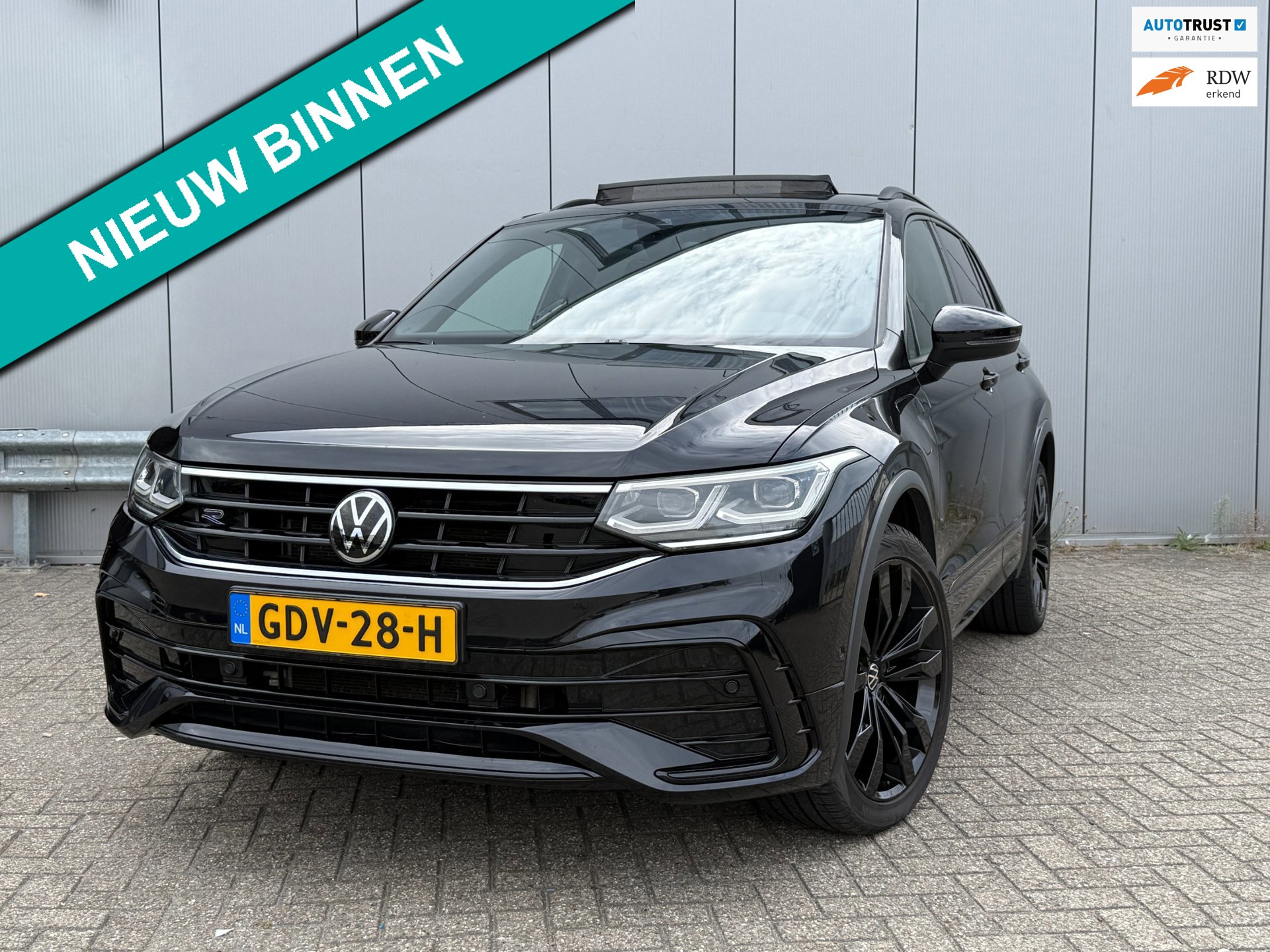 Volkswagen TIGUAN 1.4 TSI eHybrid R-Line Business+ | Panoramadak | 3x R-Line | Camera | Trekhaak | BTW Auto!