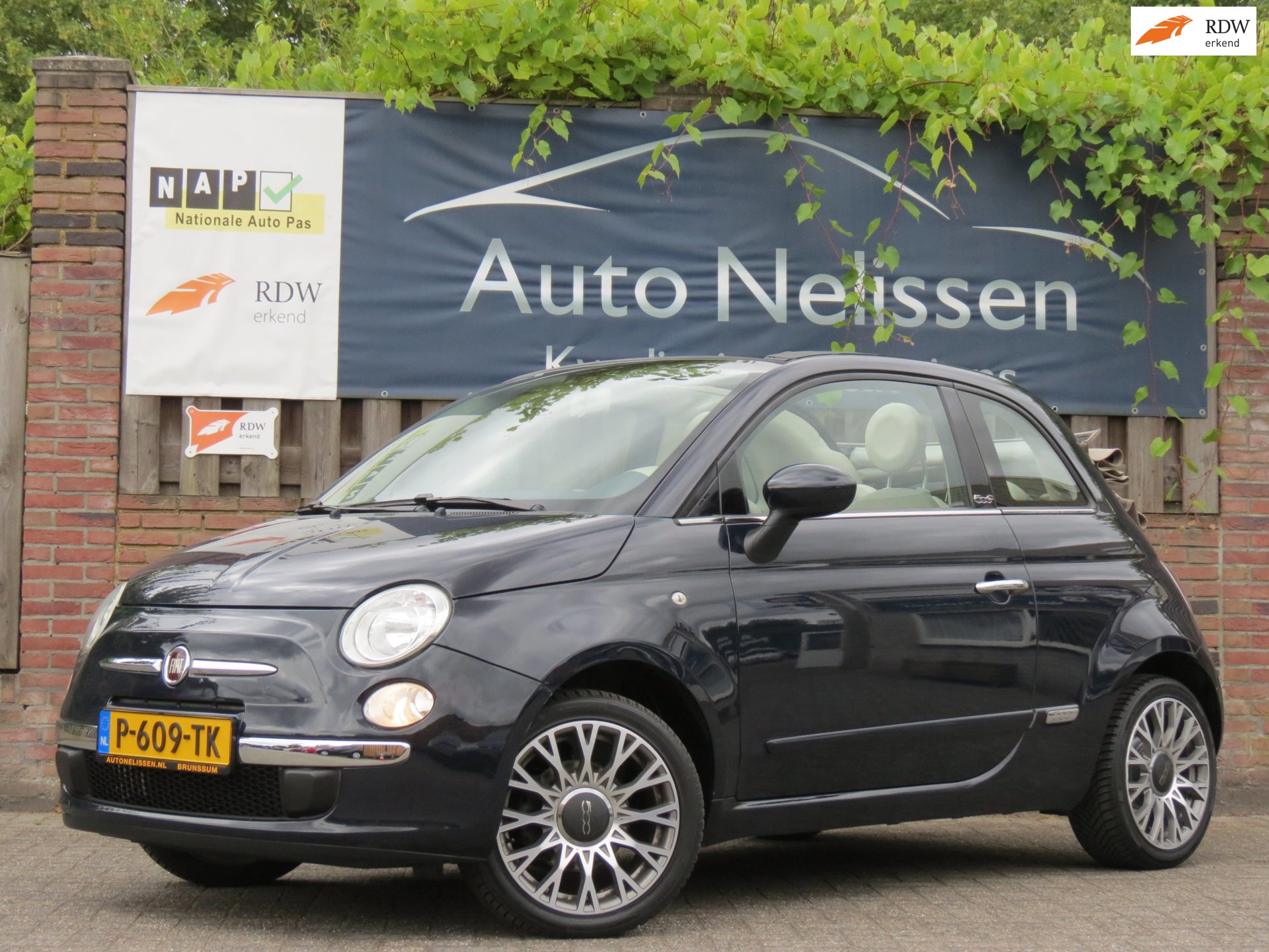 Fiat 500 C 0.9 TwinAir Lounge CABRIO | 16 INCH VELGEN| HALF LEDER INTERIEUR | PARKEERSENSORS | AIRCO | ZEER MOOI | APK T/M 06-2027
