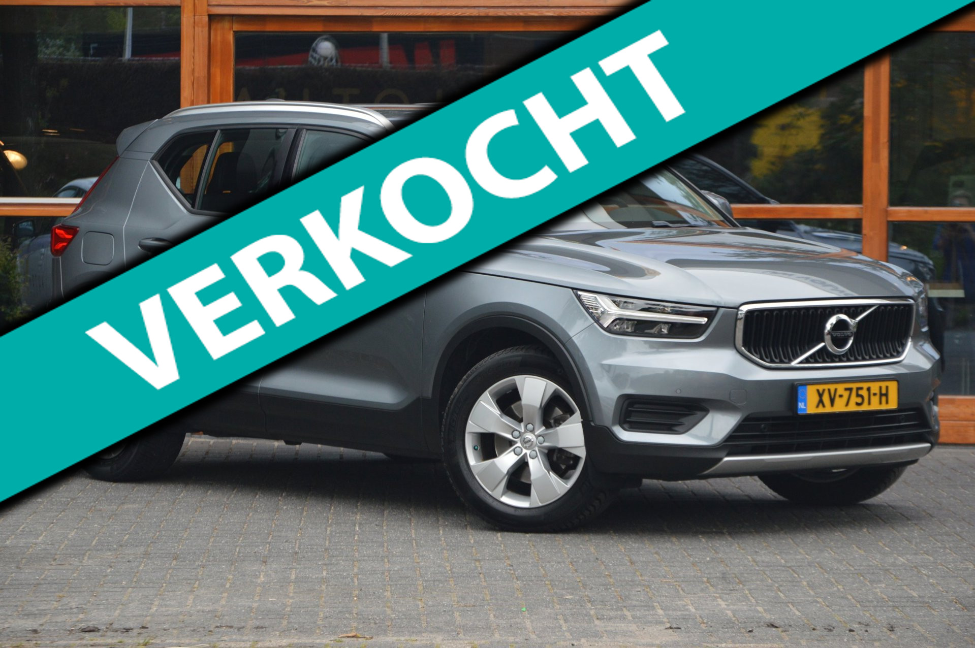 Volvo XC40 2.0 T4 | Camera | Trekhaak 1800KG | Cruise Control | Automaat | Volvo On Call |