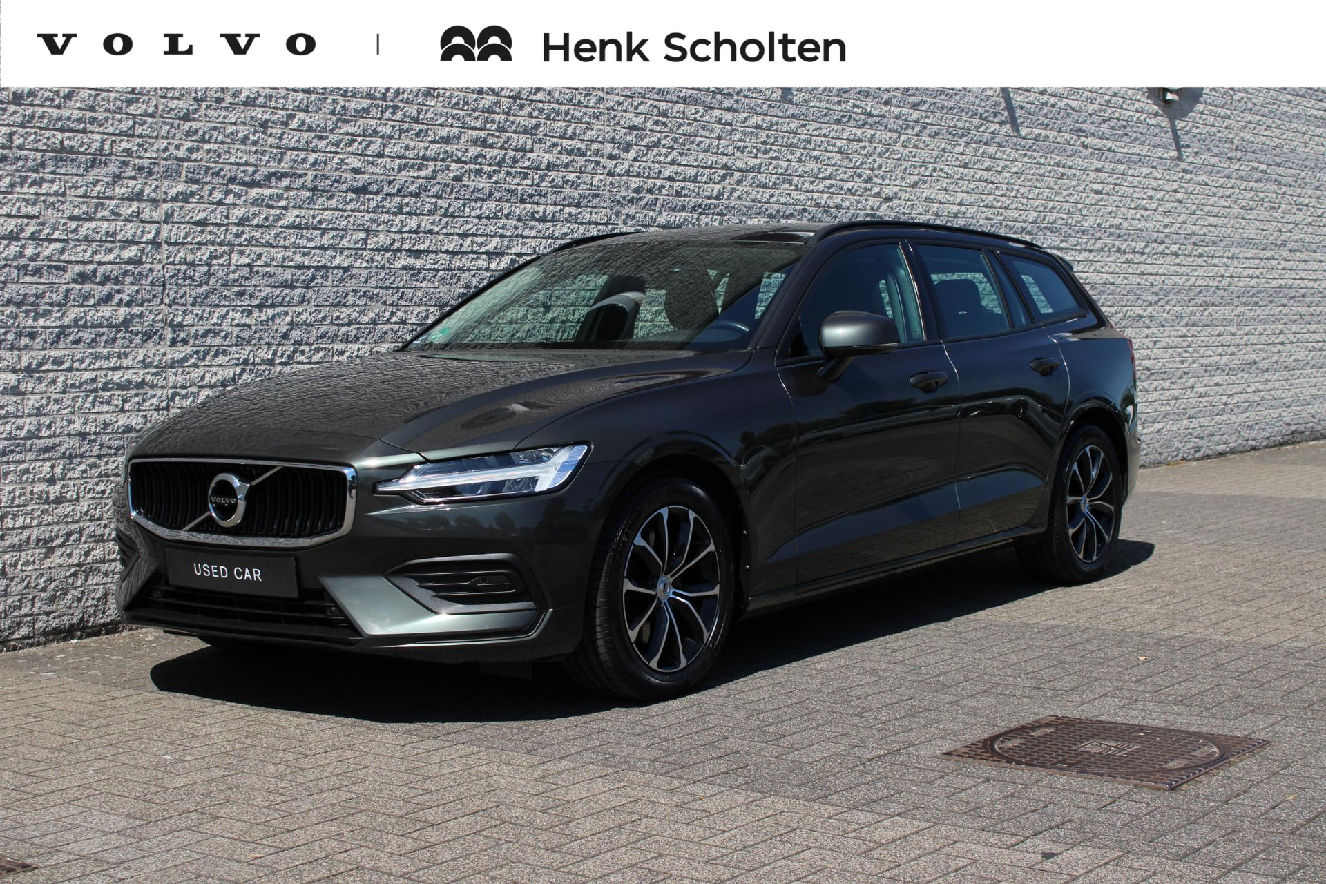 Volvo V60 2.0 B3 Momentum Advantage