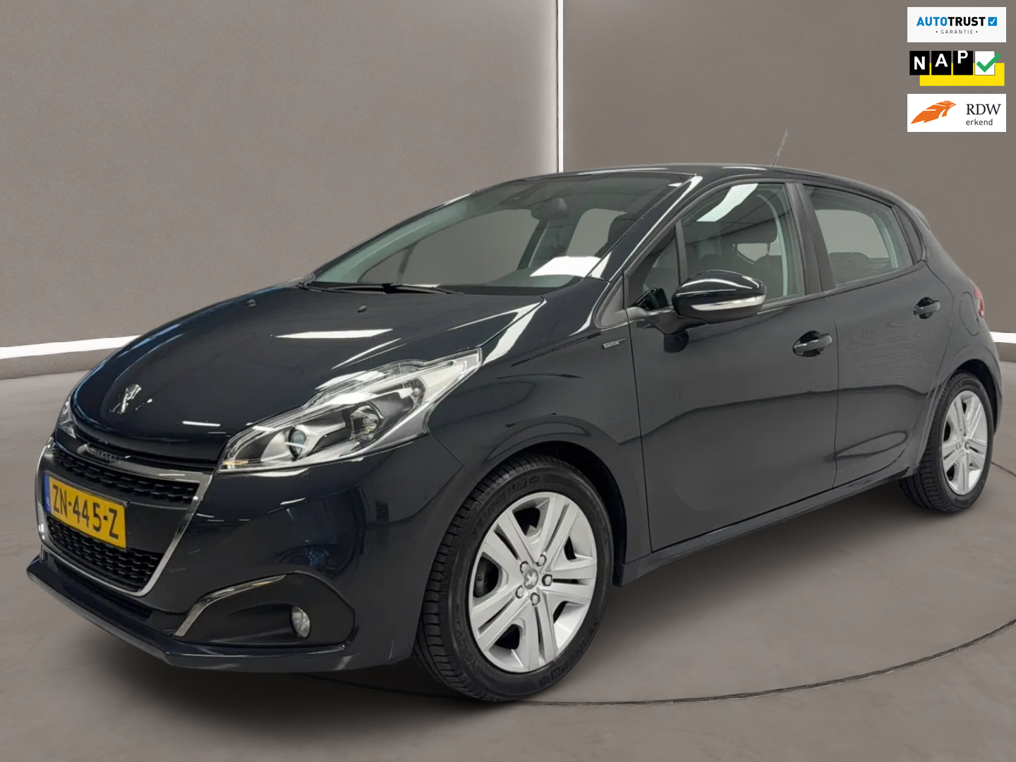 Peugeot 208 1.2 PureTech Signature