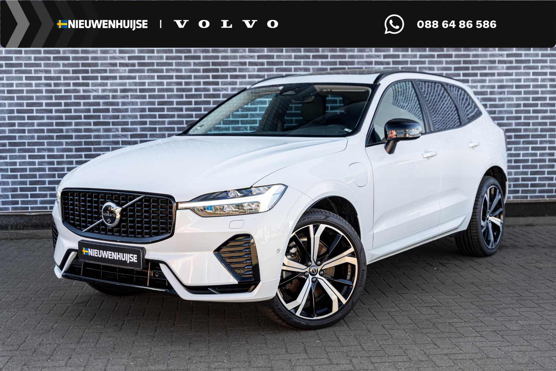 Volvo XC60 2.0 T6 Plug-in Hybrid AWD Plus Dark