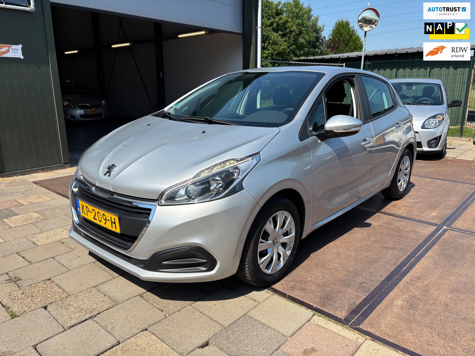 Peugeot 208 1.2 PureTech Active Airco Cruise Mooie Auto