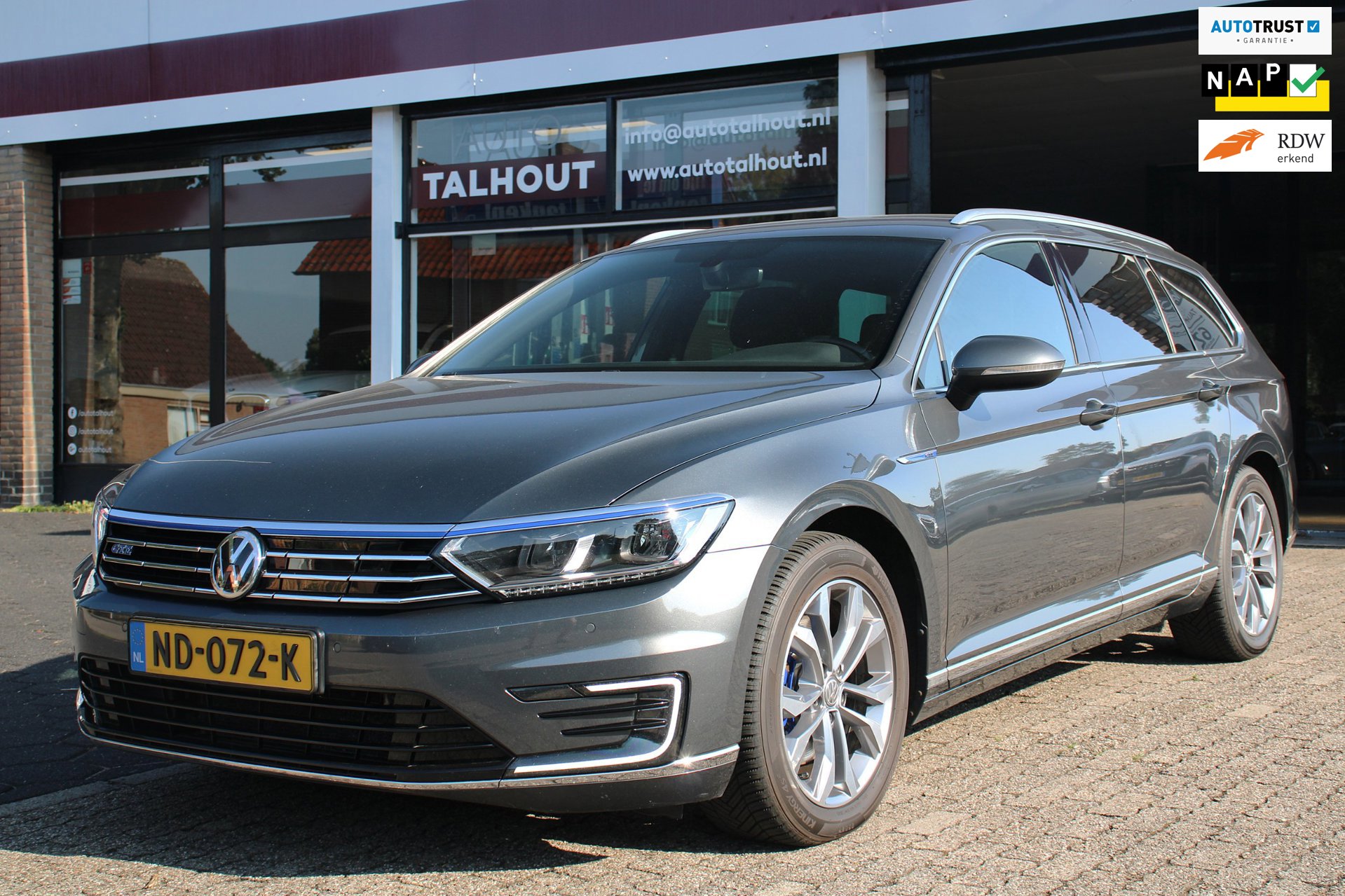 Volkswagen Passat Variant 1.4 TSI GTE Connected Series | HYBRIDE | TREKHAAK | NAVIGATIE | STOELMASSAGE |
