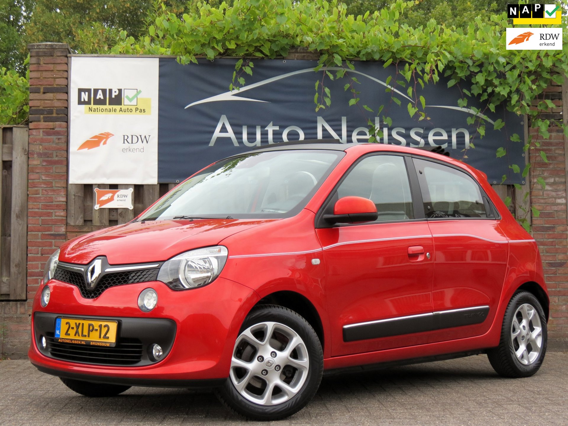 Renault Twingo 1.0 SCe Dynamique | ELEK VOUWDAK | GROOT SCHERM NAVI | CAMERA | CRUISE CONTROL | STOELVERWARMING | CLIMA-AIRCO |