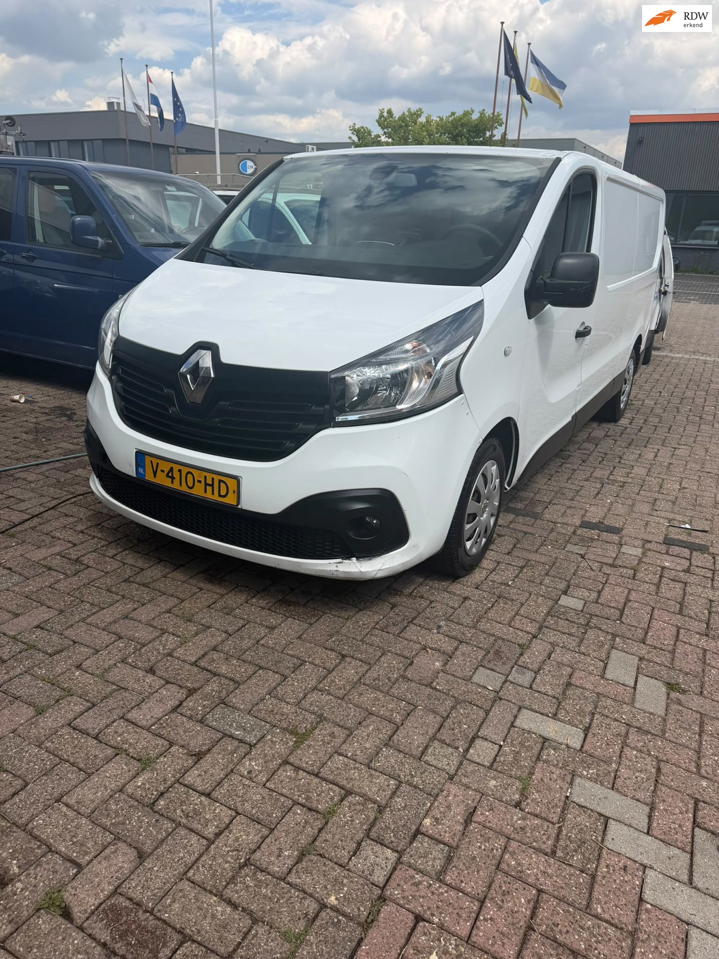 Renault Trafic 1.6 dCi T29 L2H1 Comfort euro 6 nieuwe bak en koppeling