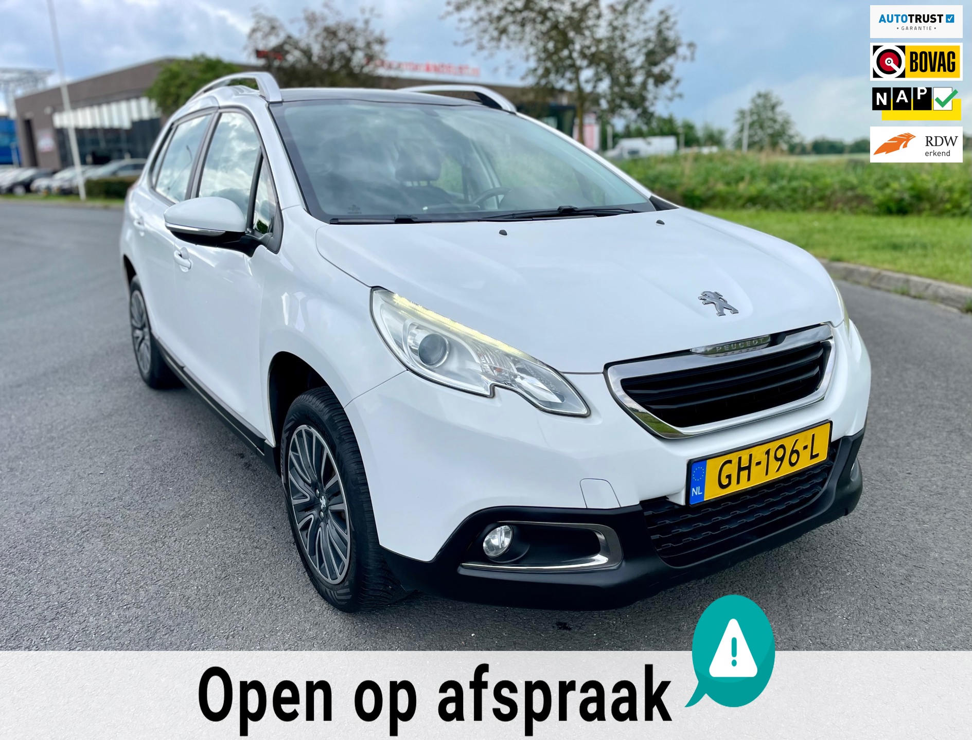 Peugeot 2008 1.2 PureTech Active, Pano, Trekhaak, Navi, Cruise, Geen import, Nap, Volledig oh, Mooie kmstand!