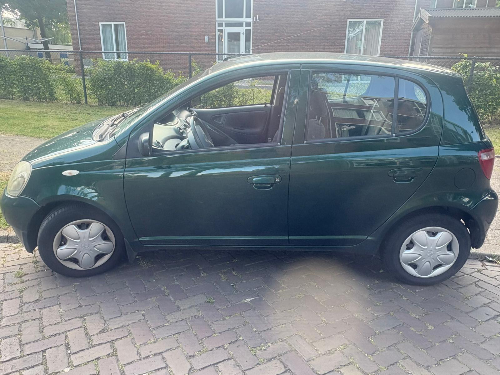 Toyota Yaris 1.3-16V VVT-i Sol