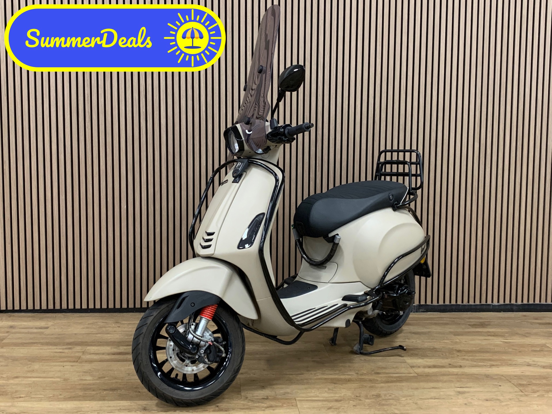Vespa Snorscooter Sprint 4T Desert Sand|Beugels|LED|