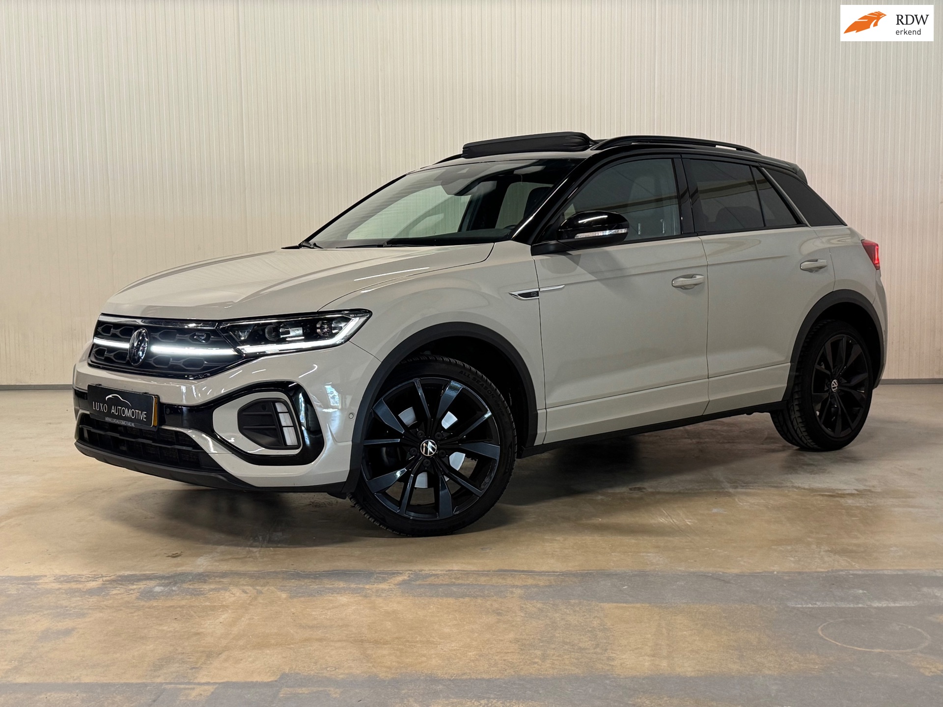 Volkswagen T-Roc 1.5 TSI R-Line Business | PANO | 3x R-LINE | BEATS AUDIO | IQ LIGHTS