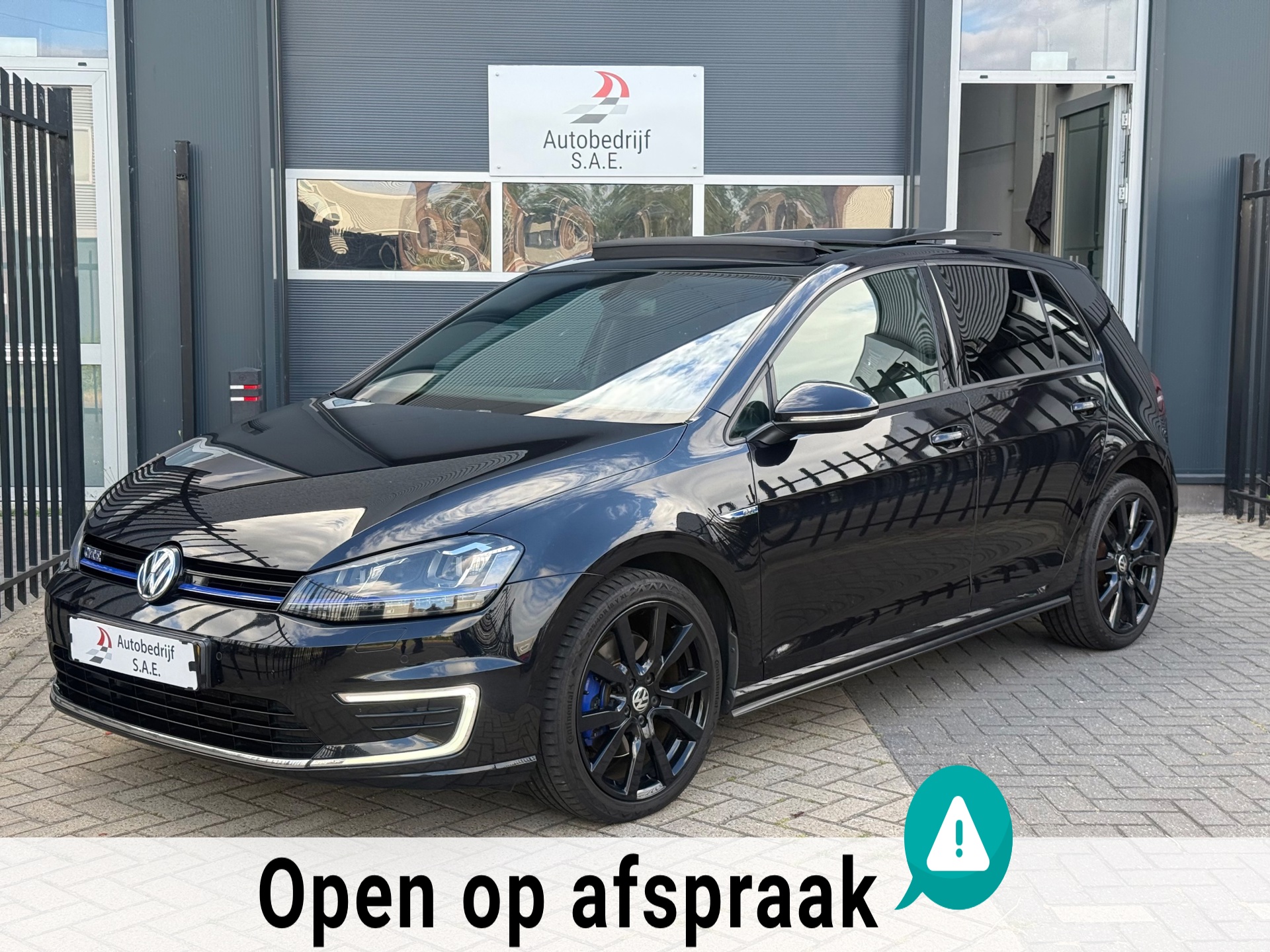 Volkswagen Golf 1.4 TSI GTE PANO NAVI CRUISE !