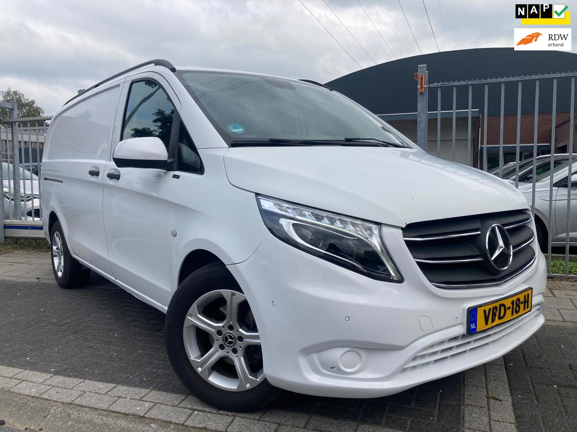 Mercedes-Benz Vito 111 CDI Functional Lang | EX BTW | LED | Navigatie | Trekhaak | Cruise control |