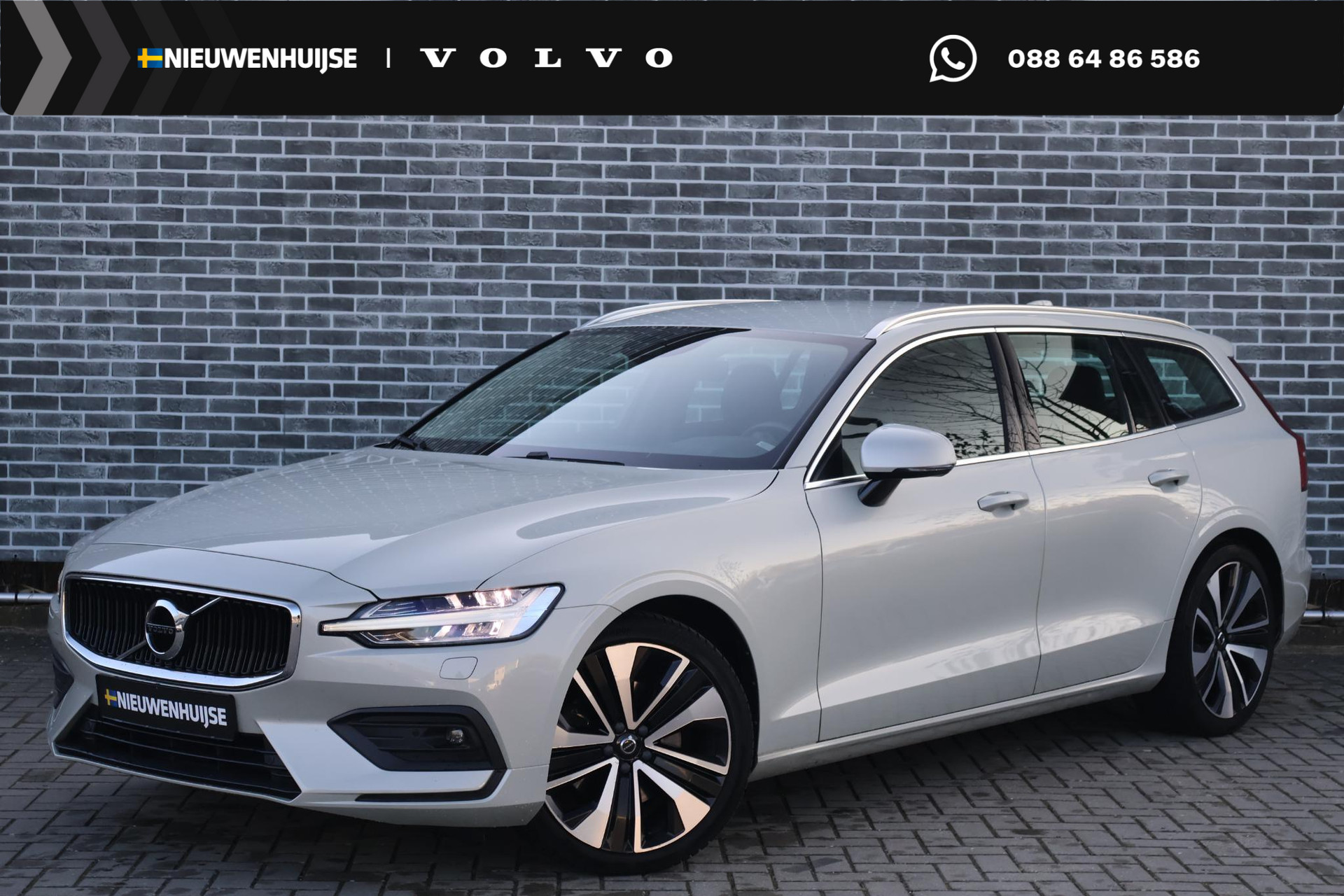 Volvo V60 2.0 T4 Momentum Pro
