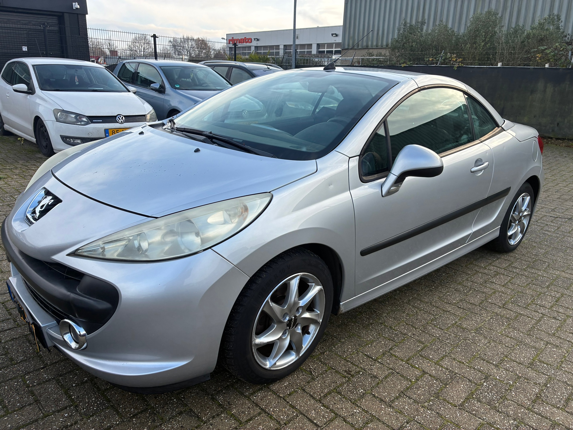 Peugeot 207 CC 1.6 VTi