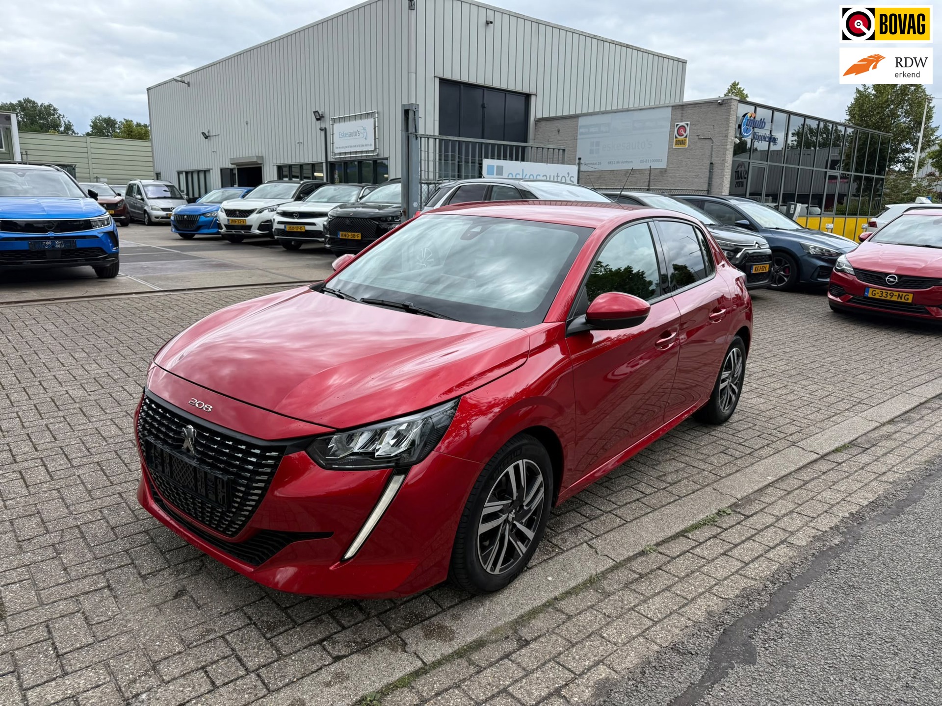 Peugeot 208 1.2 PureTech Allure 100PK, Navi, Dealer auto