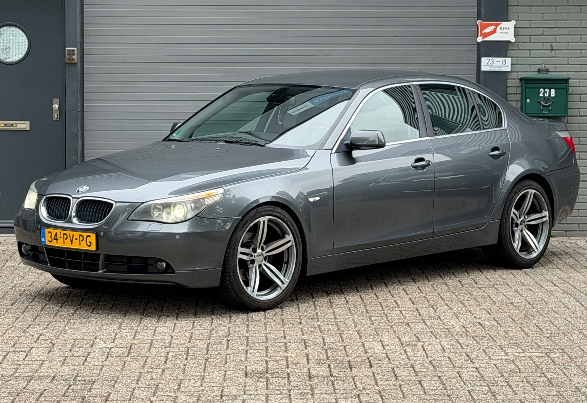 BMW 5-serie 525i High Executive