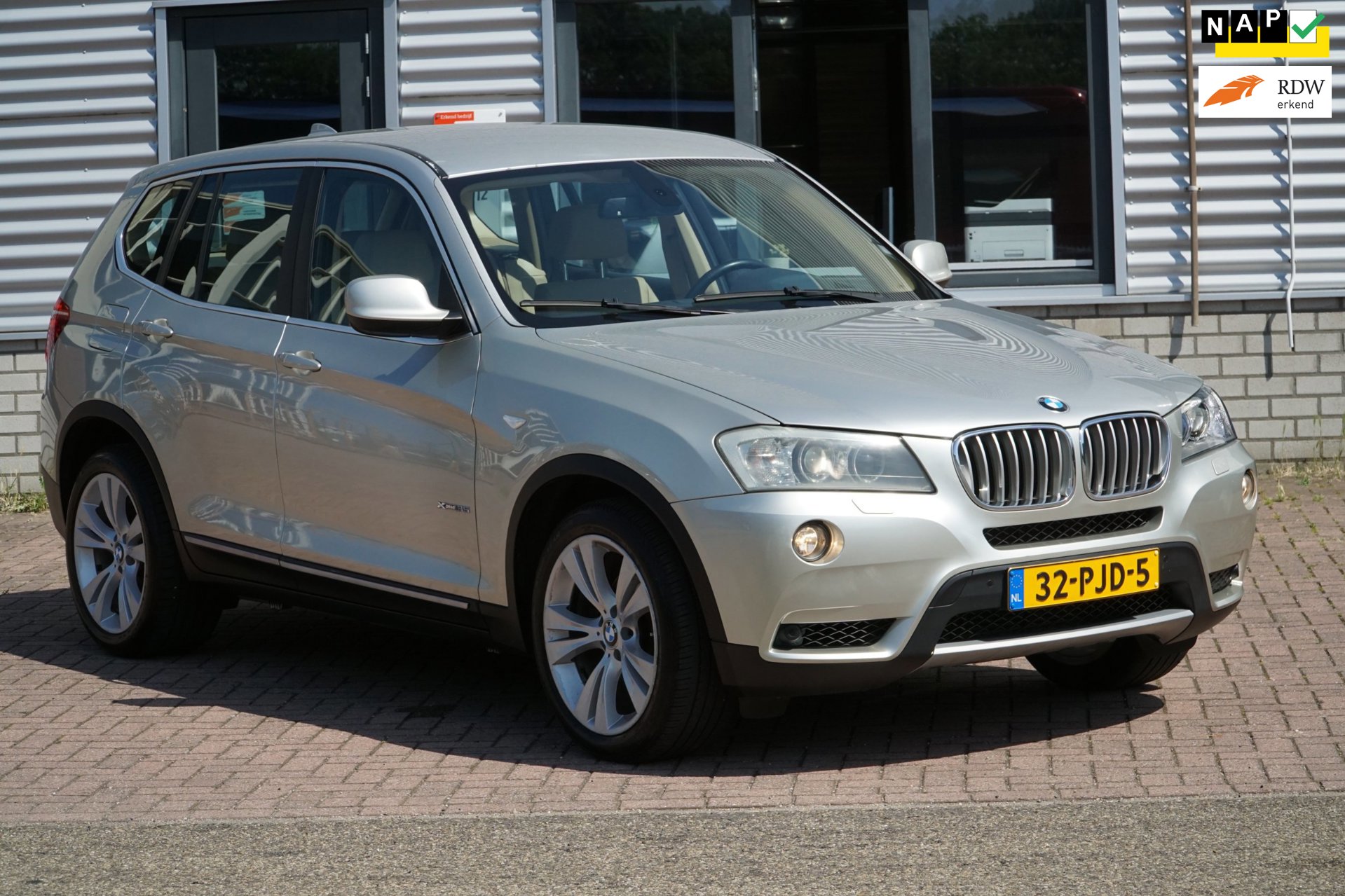 BMW X3 XDrive35i V6 High Executive HUD