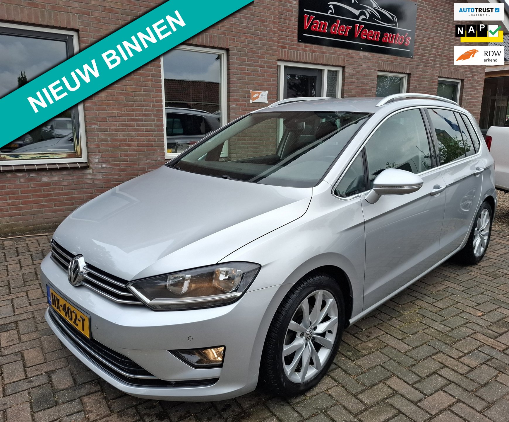 Volkswagen Golf Sportsvan 1.2 TSI Highline. NL auto, 2de eigenaar. O.a. camera, navi, cruise, trekhaak. Prijs incl garantie.