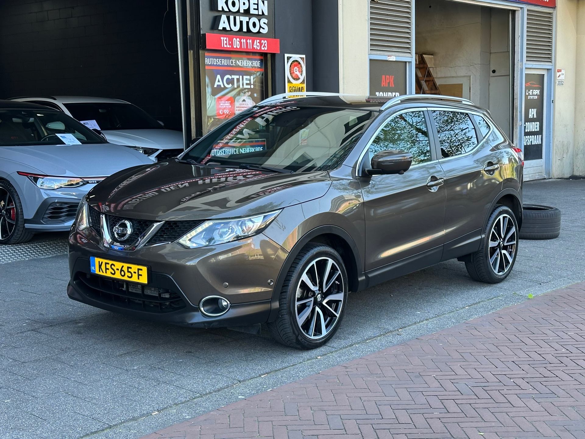 Nissan Qashqai 1.2 Acenta Automaat Leer Navi 360 Camera