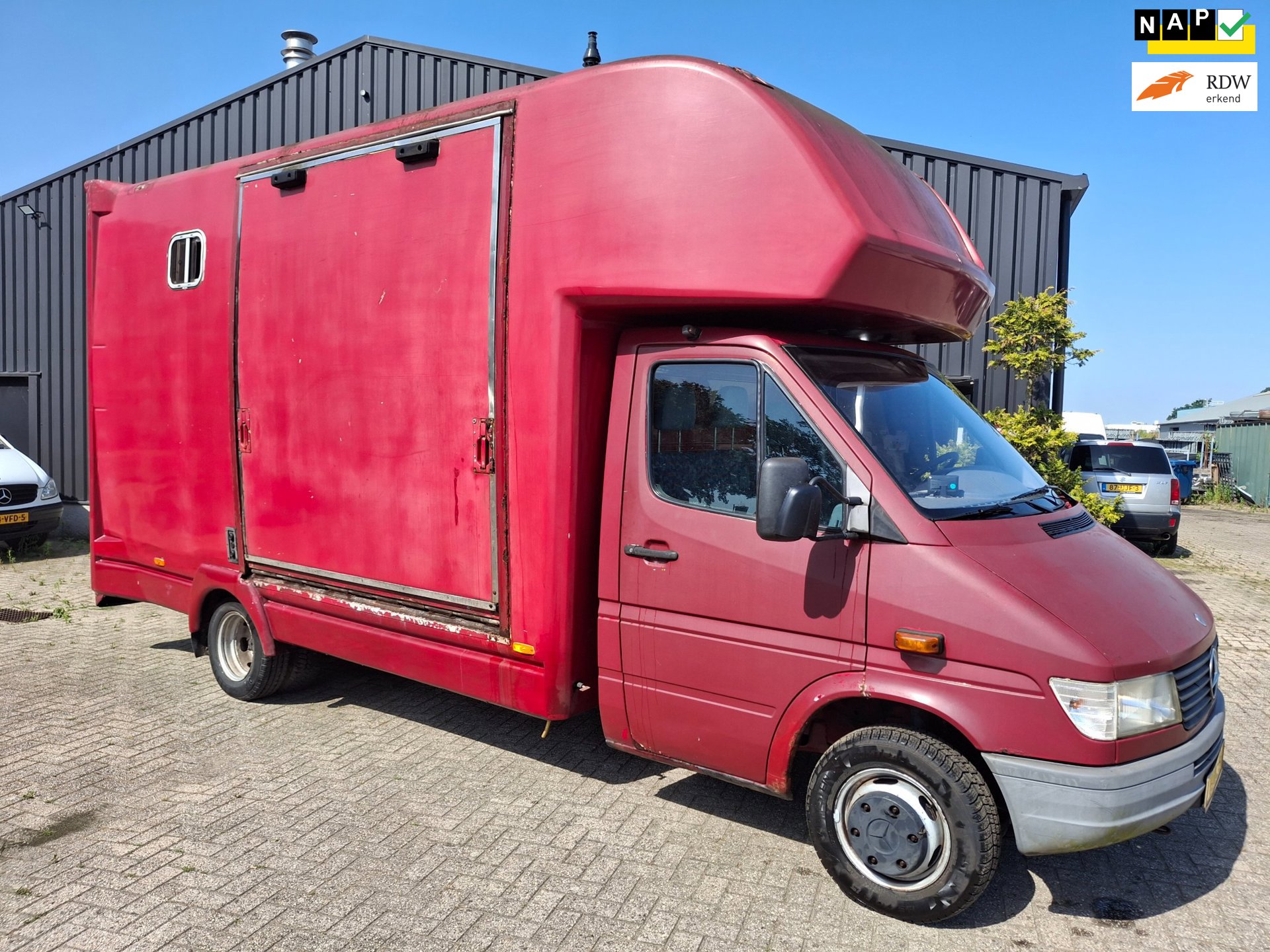 Mercedes-Benz Sprinter 412 D** paardenwagen ** horcetruck **