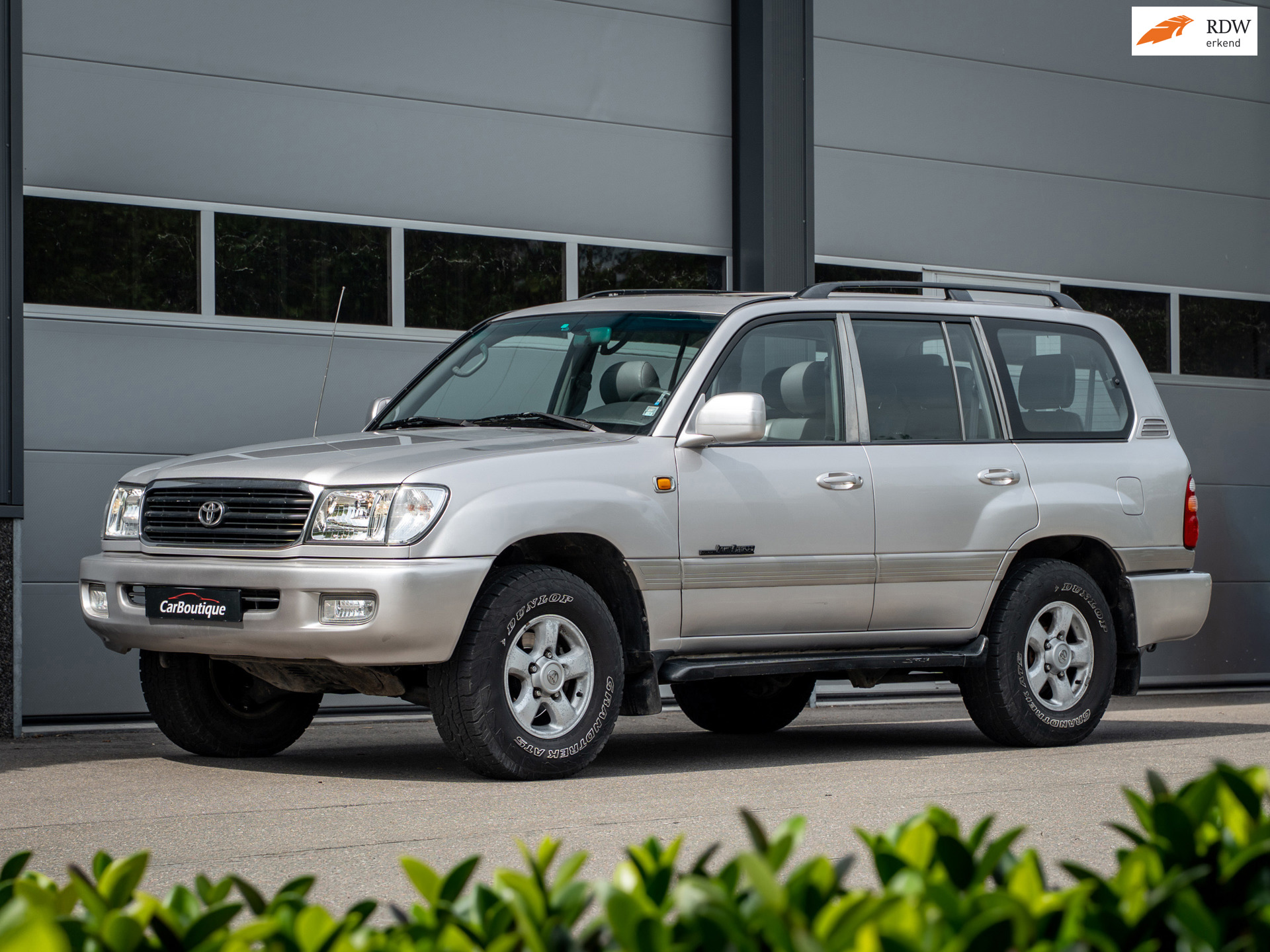 Toyota Land Cruiser100 4.7i V8 Executive I Youngtimer I 7-zits I Schuifdak I Trekhaak I Leer I