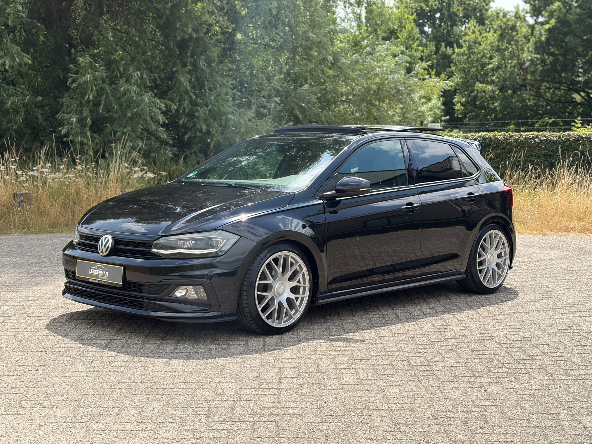 Volkswagen Polo 1.0 TSI R - LINE I PANO I LED I VIRTUAL DASH I LED I UNIEK!