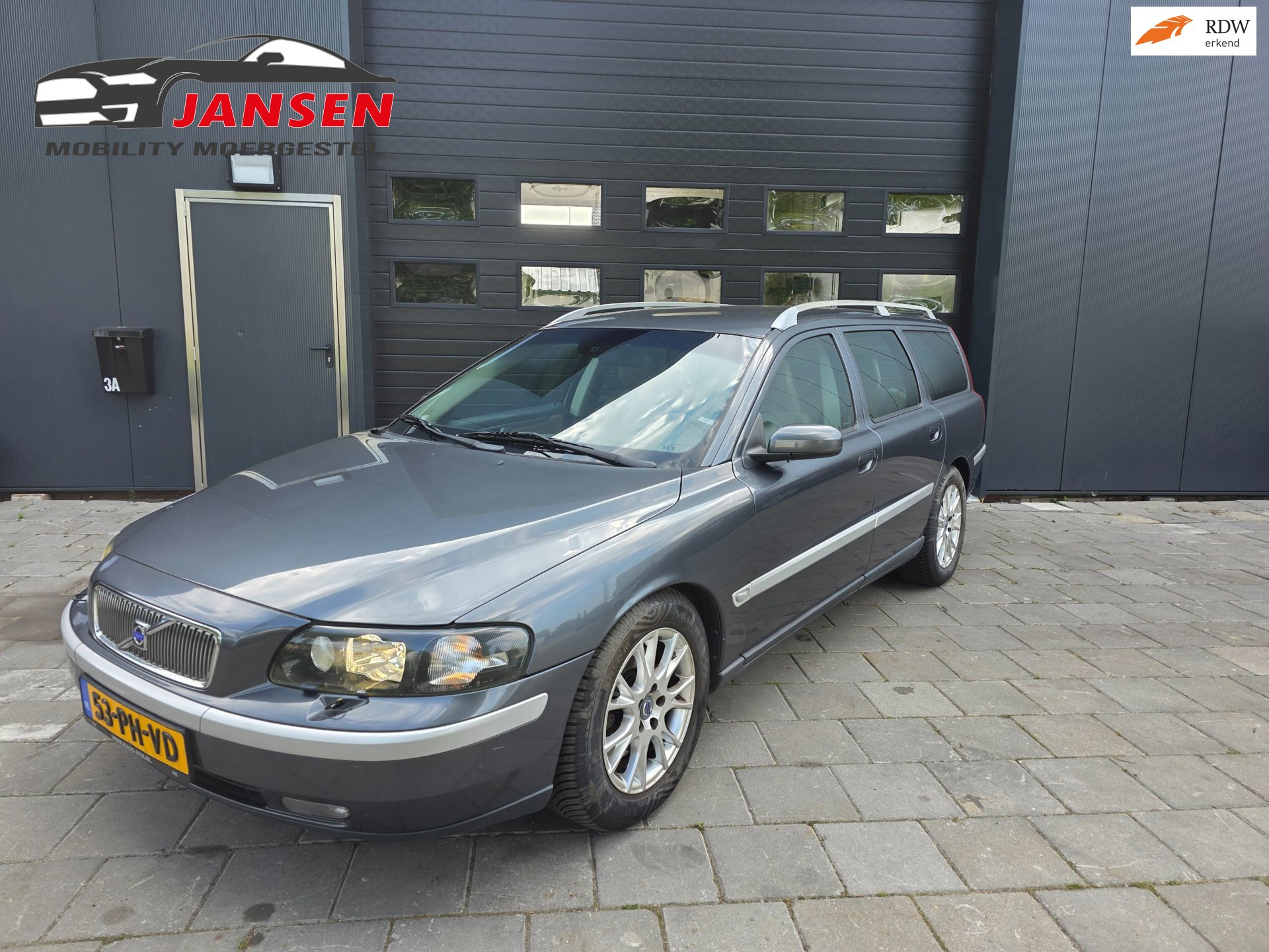 Volvo V70 2.5 T Geartronic Comfort Line | Trekhaak | Automaat | Cruise | Clima