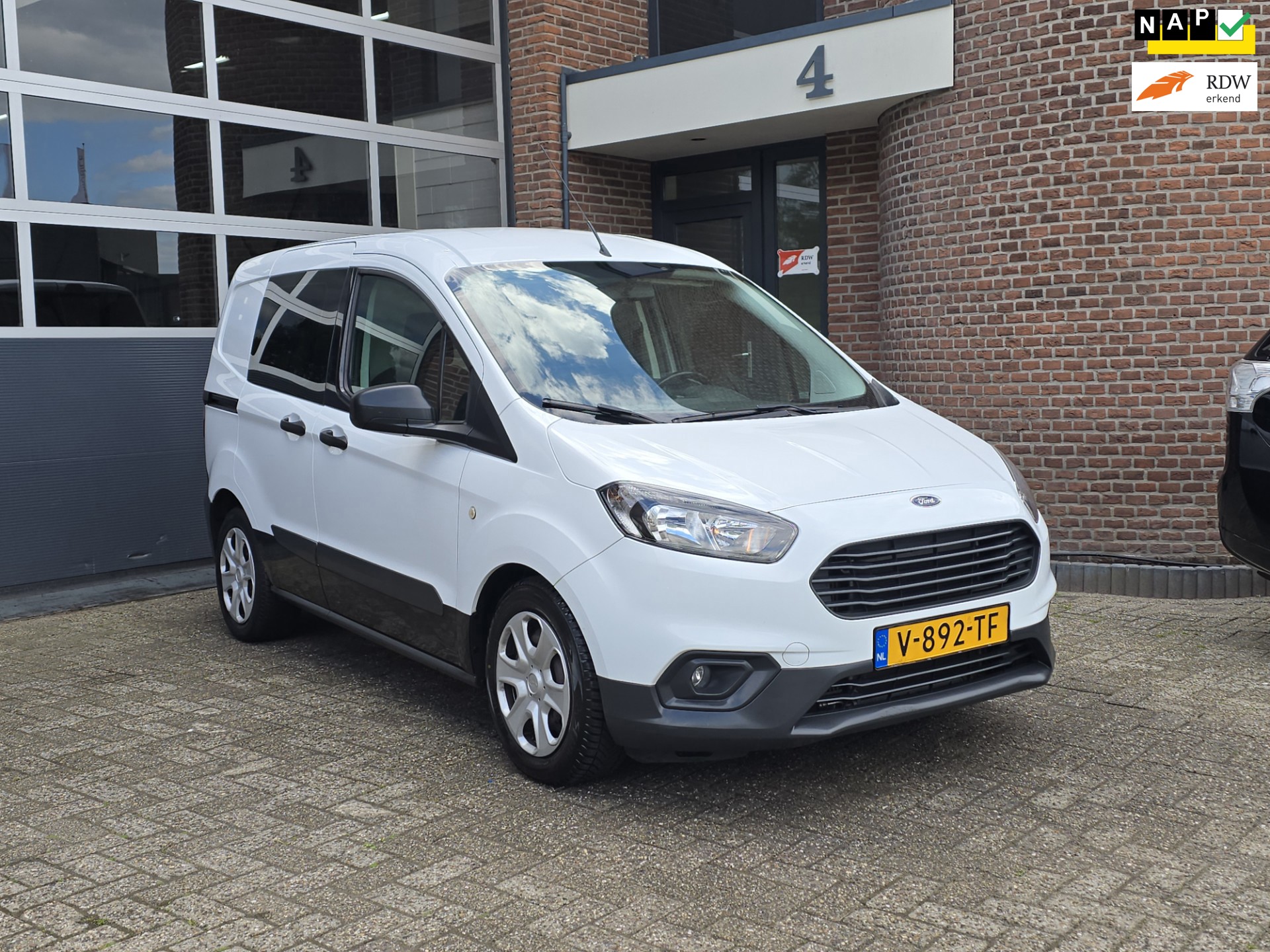 Ford Transit Courier 1.0 Trend Benzine |Grijs kenteken |Airco