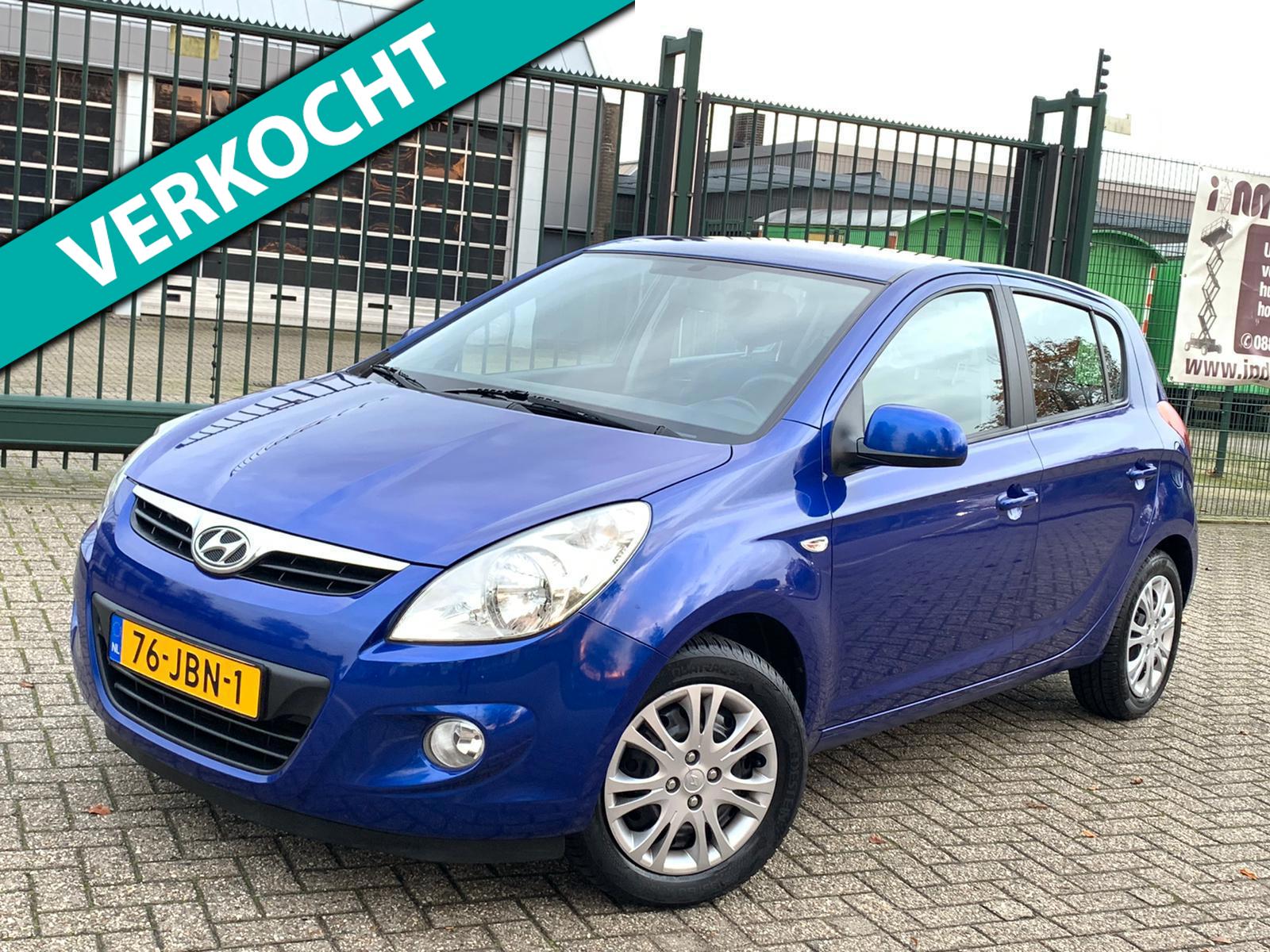 Hyundai I20 1.2i DynamicVersion l AIRCO l APK 10-2020