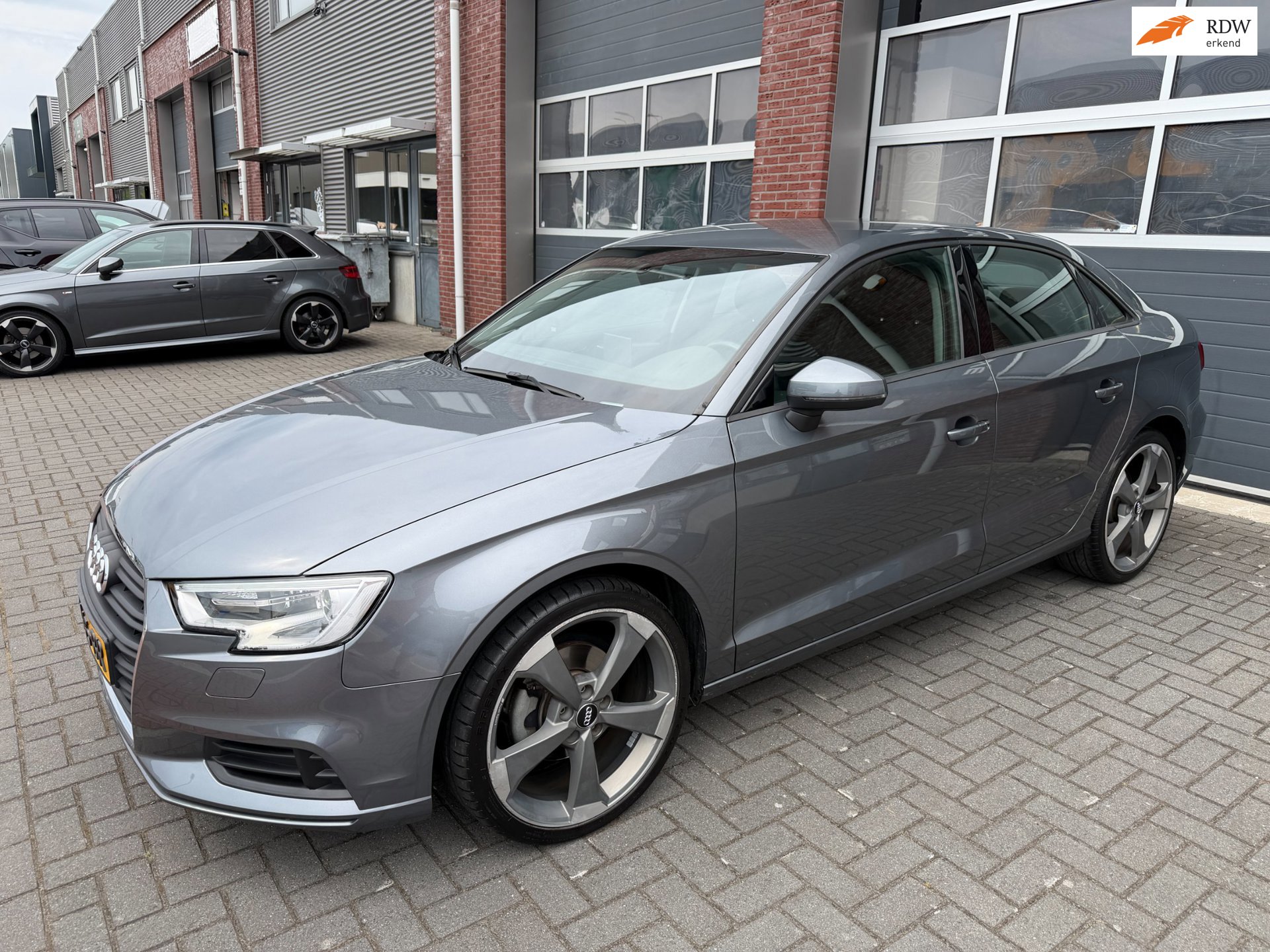 Audi A3 Limousine 1.5 TFSI 150PK LED PDC Stoelverw 62DKM