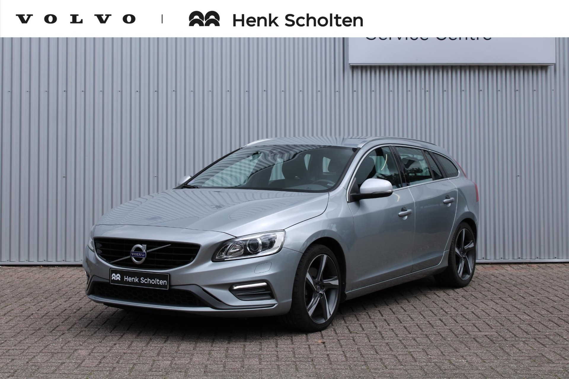 Volvo V60 T3 R-Design |