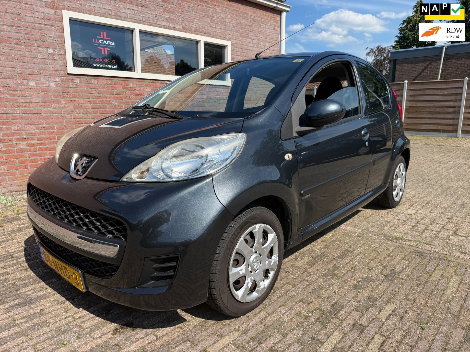 Peugeot 107 1.0-12V Airco APK 18-6-2027 CD aux 5 drs