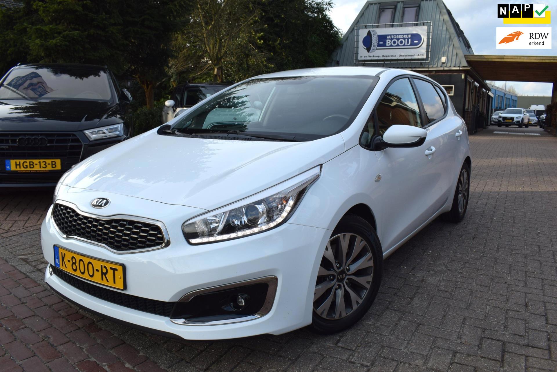 Kia CEED 1.4-16 V CRUISE/AIRCO/PDC/BLUETOOTH/6 BAK/XENON/5 DRS/LMW 16 INCH/STUUR EN STOEL VERW/USB