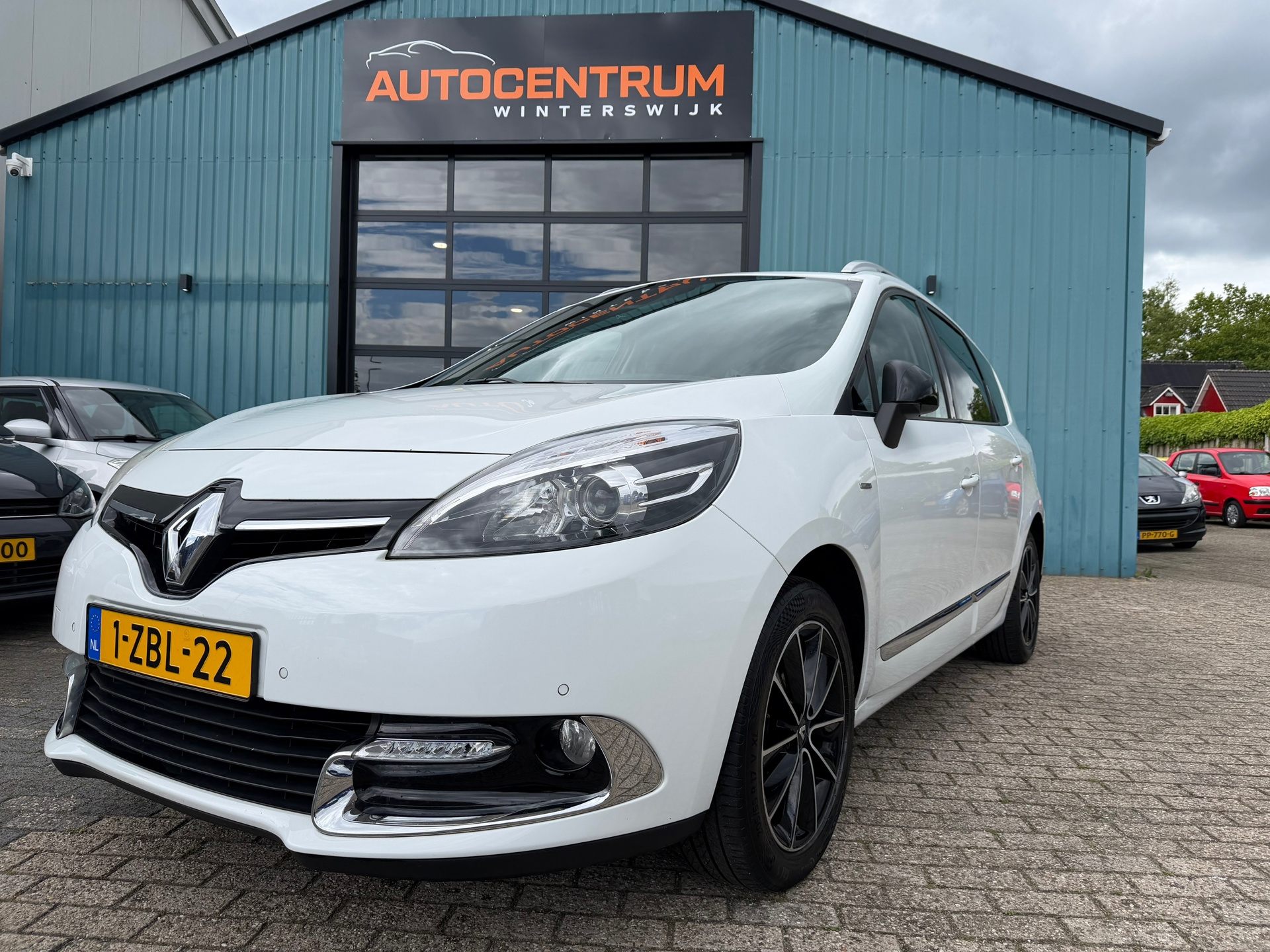 Renault Grand Scénic 1.2 TCe Bose Luxe uitvoering NWE APK
