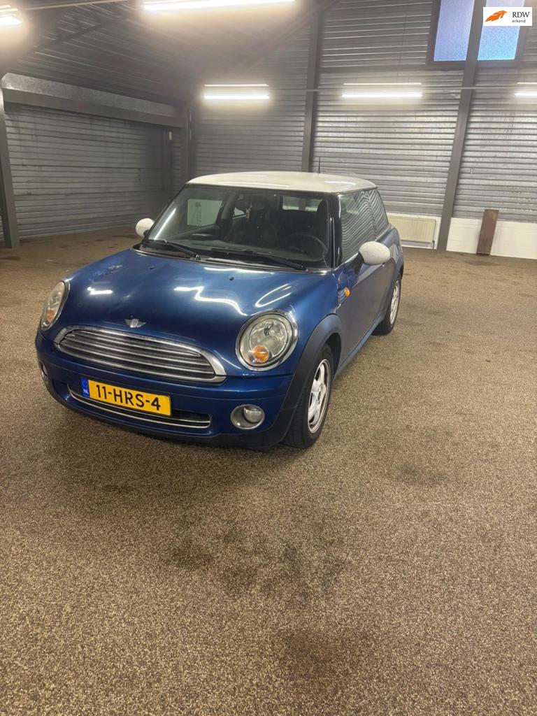 Mini Mini 1.6 Cooper Motor kapot