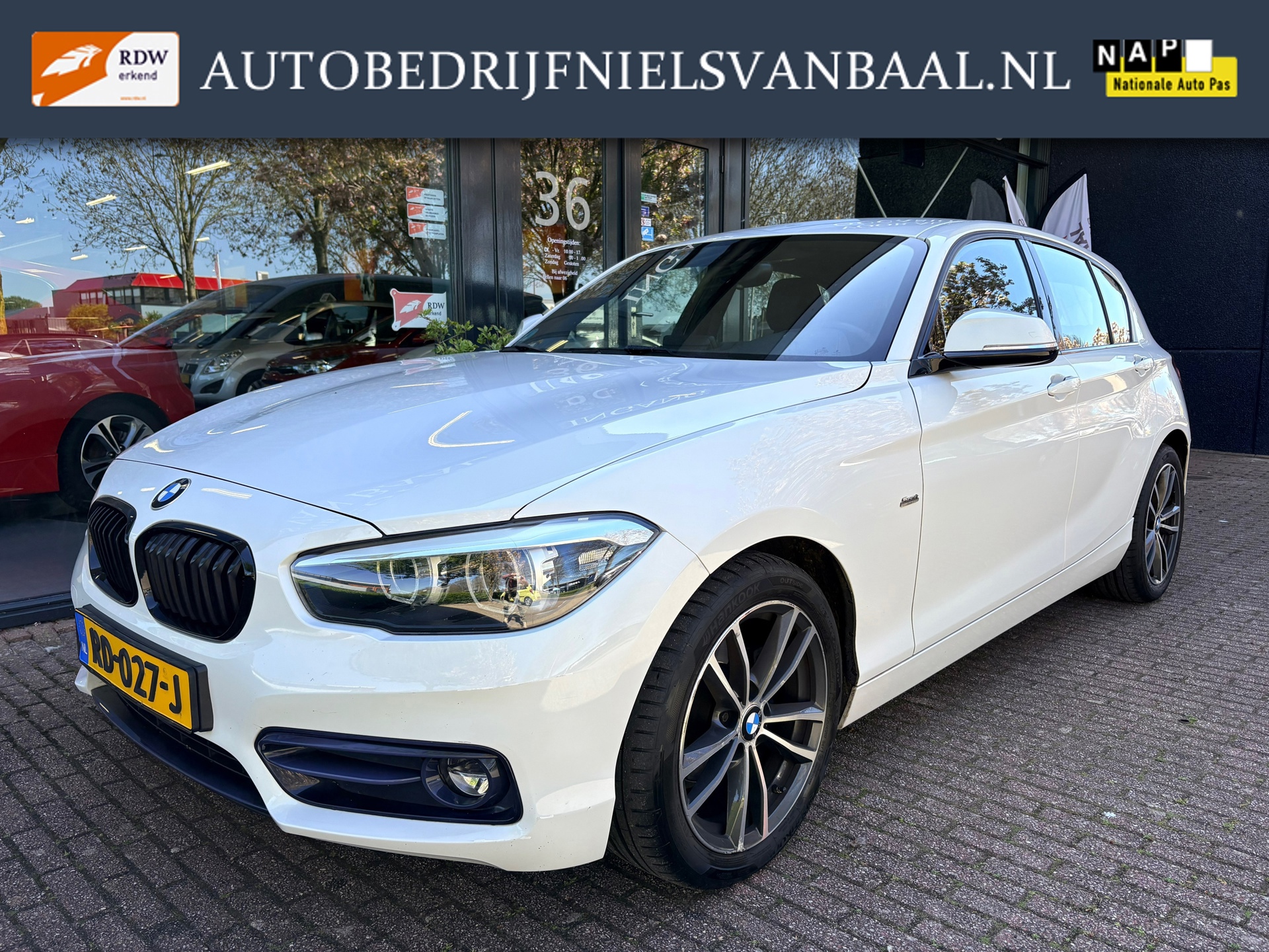 BMW 1-serie 116i Edition Sport Line Shadow Executive NL-AUTO