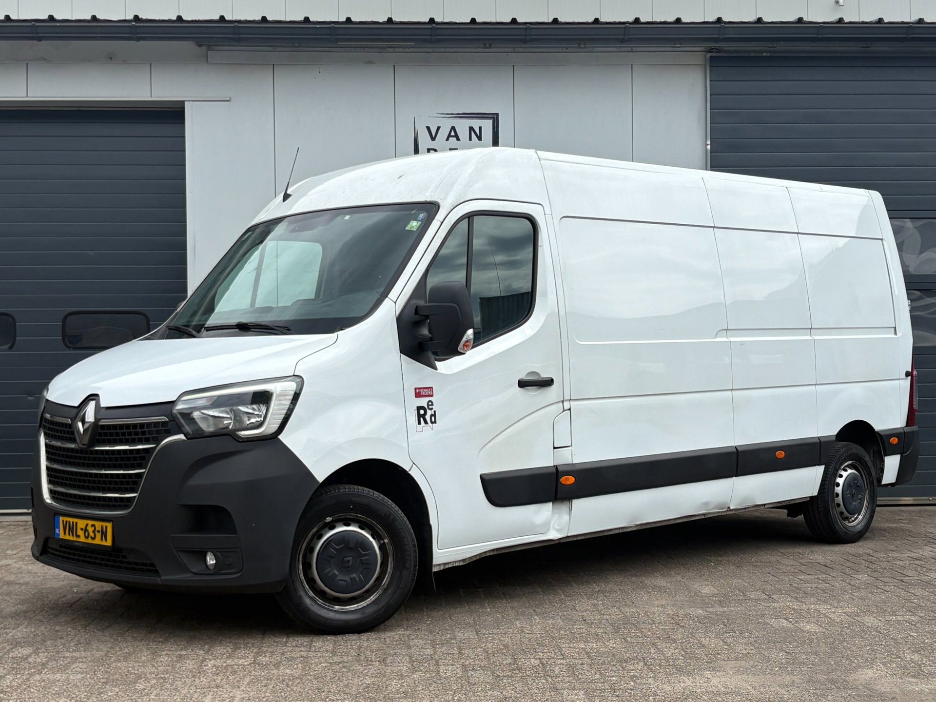 Renault Master T35 2.3dCi 150pk L3H2 Navi Camera Airco