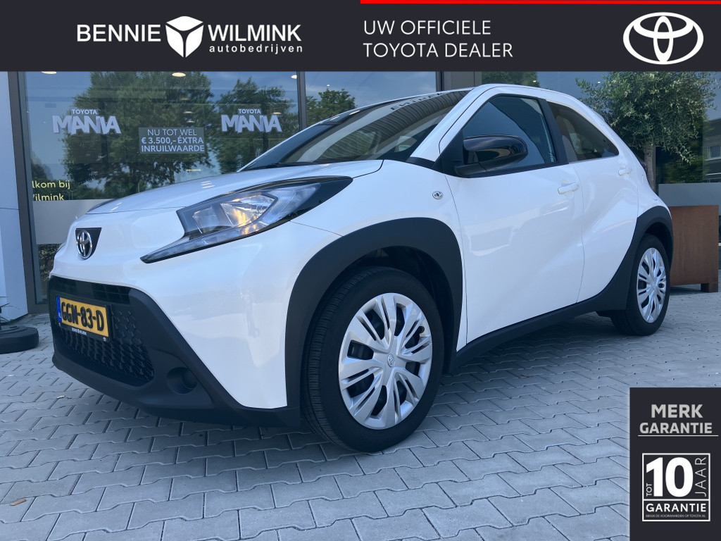 Toyota Aygo 1.0 VVT-i Play | Apple Car-Play | Camera (16616km)