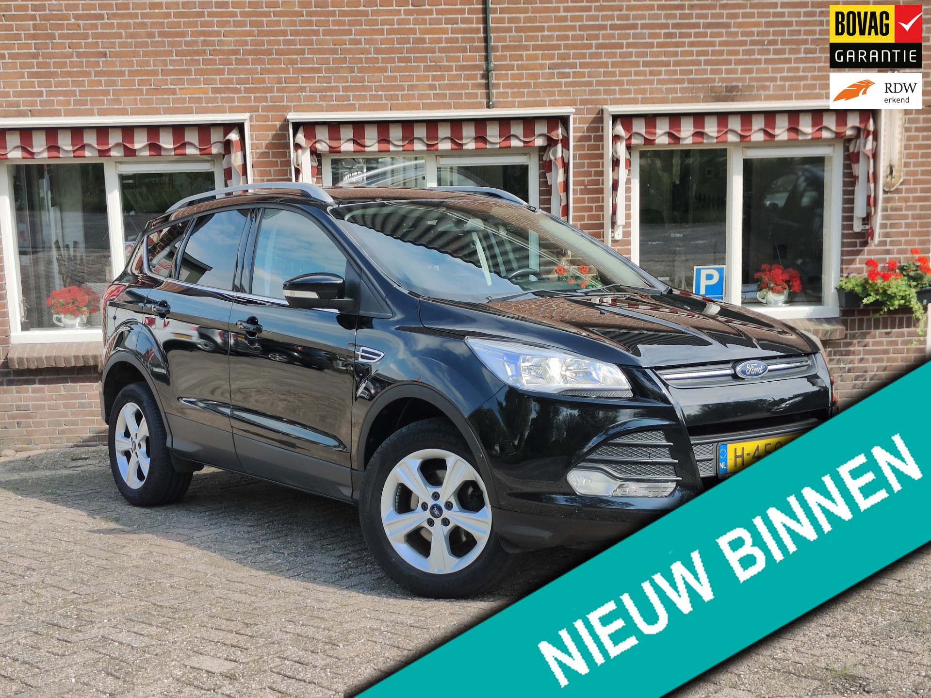 Ford Kuga 1.5 Titanium Airco Cruise PDC Tr.haak LMV- RIJKLAAR -