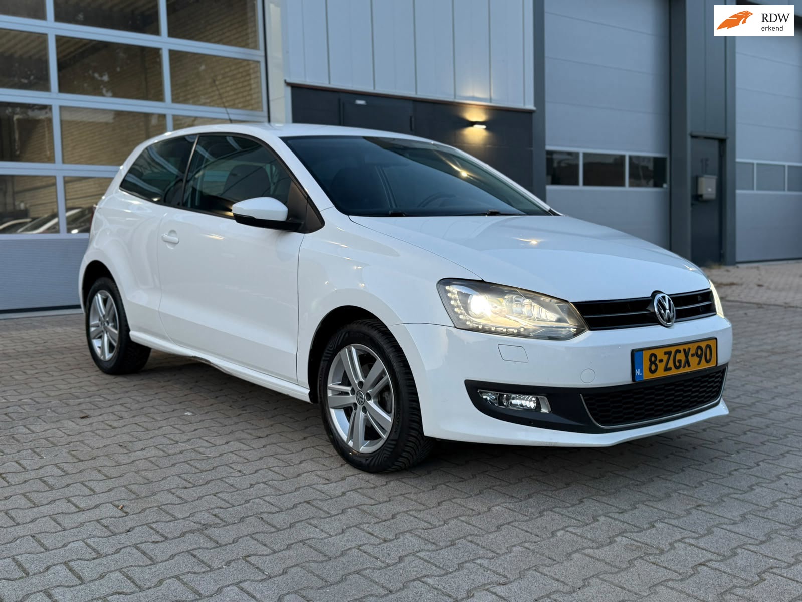 Volkswagen Polo 1,2 2013 Life Xenon Led Velgen Wit Stoelverw Top Staat Dealer Onderhouden